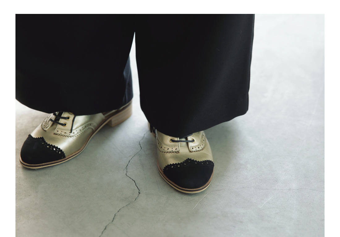 golden wingtip shoes|